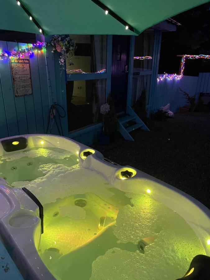 Bankhead Accommodation With Hot Tub Aberdeenshire Gamrie Exteriér fotografie